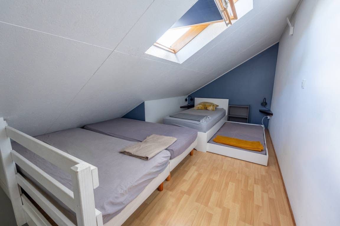 Mezzanine avec lits simples